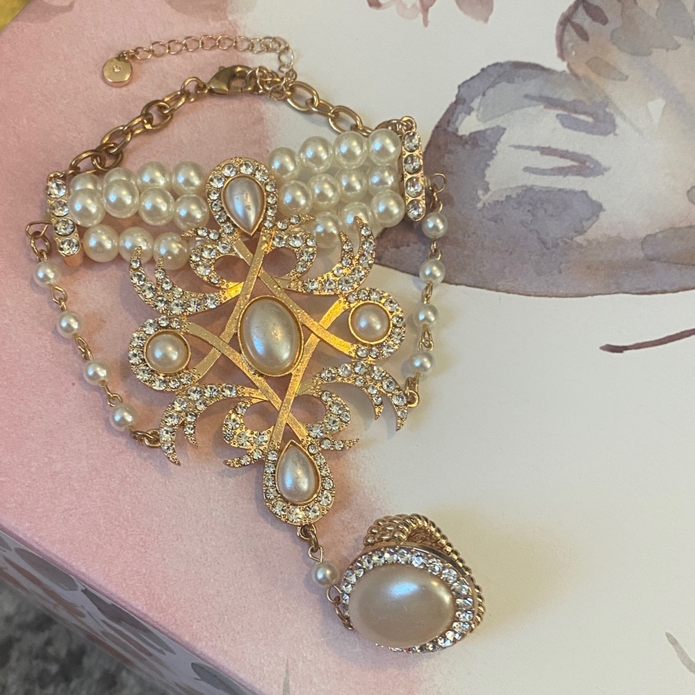 Vintage Pearl and Gold Hand Harness Bracelet